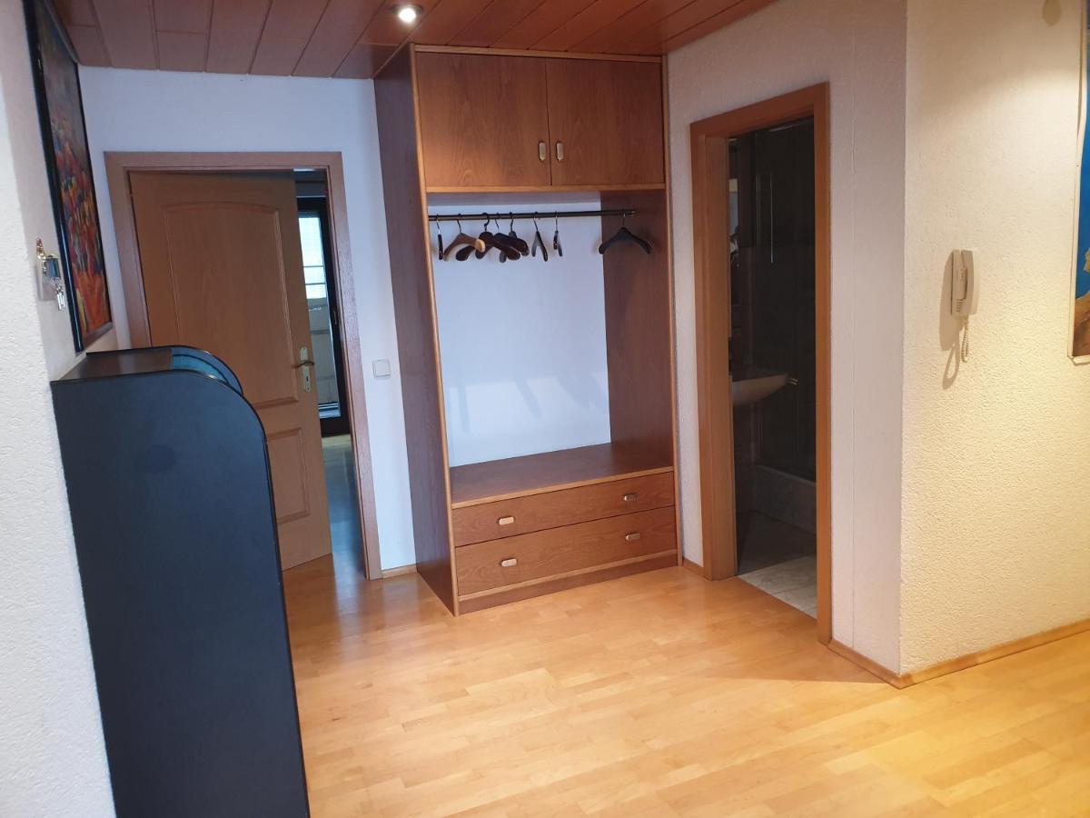 Wohnung Fuer 4 Personen, 2 Schlafzimmer, 2 Parkplaetze, Wlan Konstanz Dış mekan fotoğraf